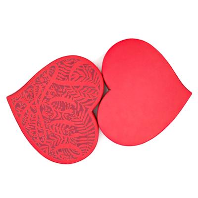 China Recyclable Luxury High Quality Chocolate Recyclable Gift Box Jewelry Gift Box Red Heart Shape Paper Gift Box for sale