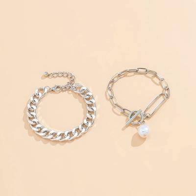 China FASHIONABLE Decoration Imitation Simple Metal Hand Chain Bracelet Buckle Ot Pearl Vintage Hollow Bracelet Small for sale