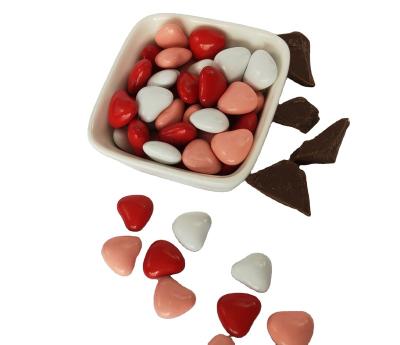 China Hot Selling Candy/White Red Pink Colors Cake Topper/Ice Cream Decoration 3 Mixes Lovers Chocolate Button Heart Chocolate For Wedding Decoration for sale