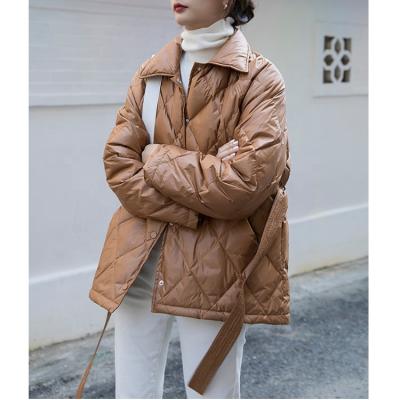 China Women's fashion and warm custom quilted jacket 85% white duck down coat womens quilted down jacket à venda