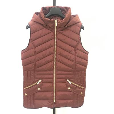 China Winter Warm 100% Nylon Sleeveless Zip Quilted Hooded Puffer Woman Vest Coat Vest Te koop