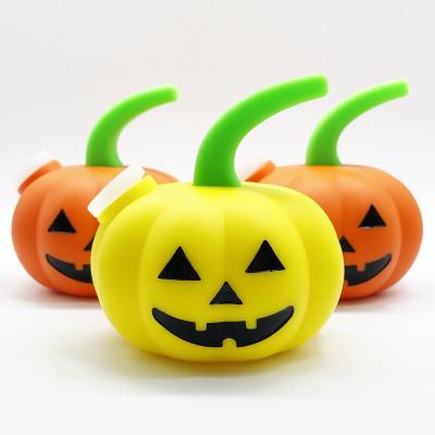 China Minimalist Weed Smoking Props Pipe Herb Glass Water Pipe Halloween Pumpkin Silicone Smoking Pipe for sale