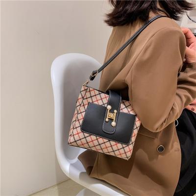 China Hot Selling Fashion Bag Fashion Large Capacity Female Doctor Tote Bags Soft Single Shoulder Bag Shoulder Carried With One Main Compartment for sale