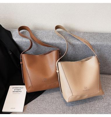 China 2023 New Design PORTABLE Ladies Cross - Wholesale Fashion Luxury High Quality Style Bucket Body Bags Factory Packaging Custom Logo for sale