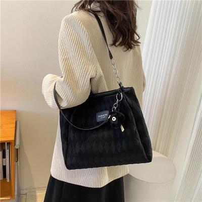 China 2023 new women bags factory low price water proof sale fashion style high volume logo customization hot wholesale high quality customer bags for sale