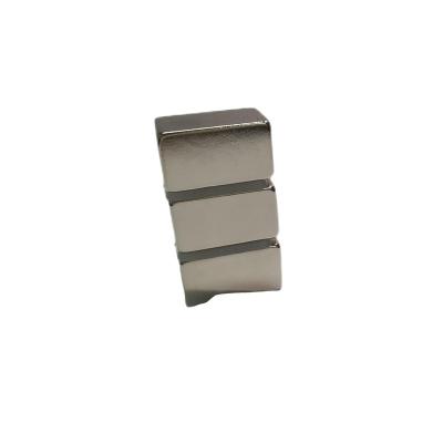 China NdFeB Rectangular Strip Nickel Plating Buy n52 Sintered Flat Permanent Neodymium Magnet Suppliers For Sale Price for sale