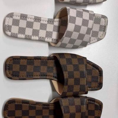 China Fashion Trend Designer Sandals Women Famous Brands Plaid Women Flat Sandals for sale