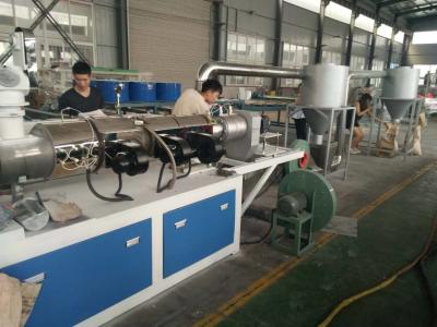 Chine Extrudeuse jumelle en plastique de machine d'extrusion de vis de PVC réutilisant la ligne granulatoire à vendre