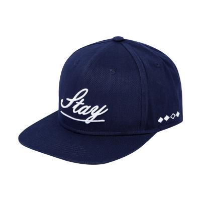 China Navy Blue Custom Solid Color Cap Wholesale 3D Embroidery Hats 6 Panel Snapback Hat zu verkaufen