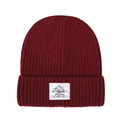 Κίνα Hot sale wholesale beanies red color custom woven label beanie mens beanies προς πώληση