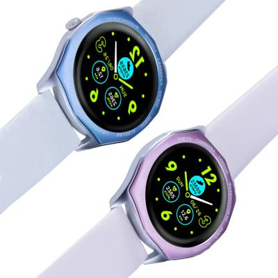 China Touch Screen Manufacturer V18 Smart Watch Lovers 1.22