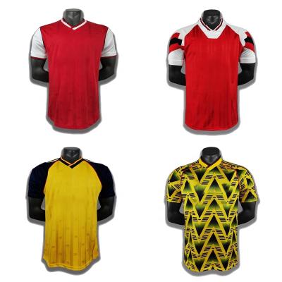 China Feature Customize High Quality Retro Football Wear Classic Team Football Shirts Retro Jersey for sale