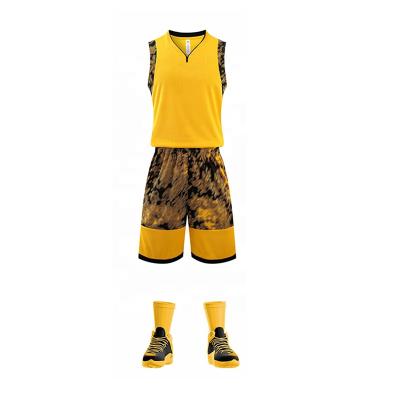 China Breathable Boys Adults Sports Kit Clothing Shirts Shorts Suits 2021 Basketball Uniform Sets for sale