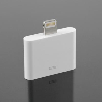 China Mini convertidor micro del perno del adaptador 30 de Iphone USB a la carga del relámpago de 8 pernos para el iPad iPod del iphone 5 en venta