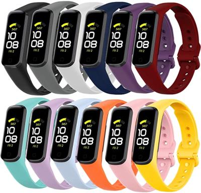 China Samsung Fit2 Factory Outlet Color Adjustable Silicone Watch Strap Sweatproof And Waterproof Strap Compatible With Samsung Galaxy Fit2 for sale