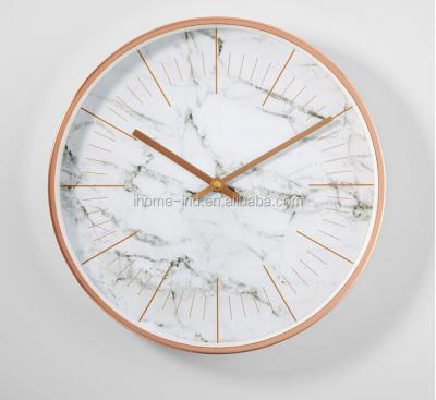 China Modern Creative Metal Quartz Wall Clock Single Face Copper Quartz Analog Living Room 12 Inch Round Shape, White Case Circular CE for sale