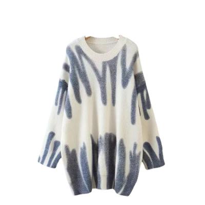 China Anti-wrinkle Style Autumn Lazy Winter Printed Sweater Women Loose Polyester Comfortable Pullover Sweaters for sale