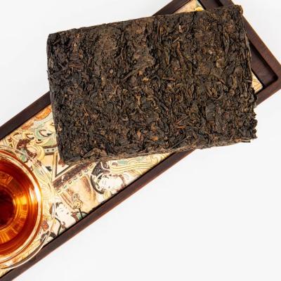 China Xi'an Dark Tea Brick 500g Chinese Organic Aged Black Tea with Gift Box Grade 1 ISO Certified Xi'an Address for sale