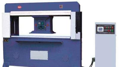 China Computer Controlled Hydraulic Foam Die Cutting Equipment 10-135mm Stroke Range for sale