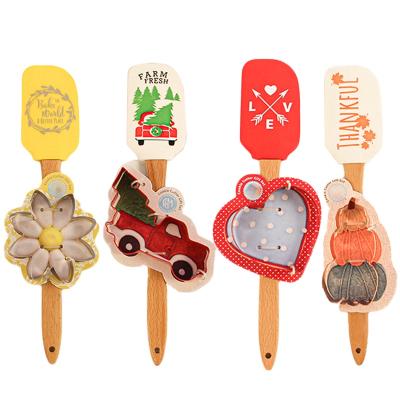 China Viable Cookies Valentine's Day Cutter and Silicone Spatula Combo Set for Baking Tools for sale