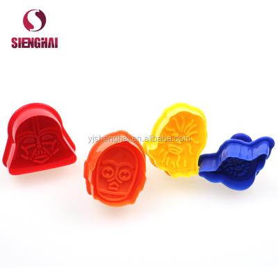 China Sustainable Plastic3D Colorful 4 Pcs Cookie Cutter Cake Decoration for sale