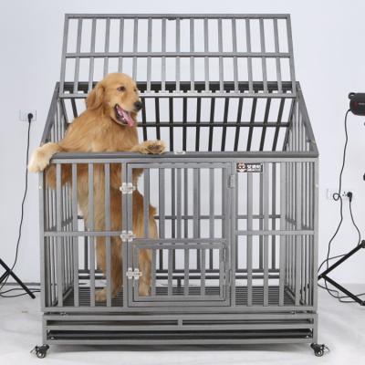 China 2020 popular factory wholesale price breathable dog car kennel cage for sale