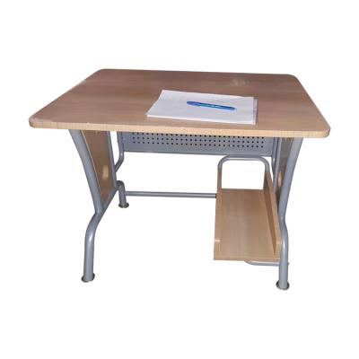 China Anti Slip Foot School Furniture Student Computer Table for sale