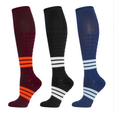 China Breathable Running Tube Fitness Tube Compression Socks Leg Jump Rope Black Sports Thin Pressure Socks Women for sale