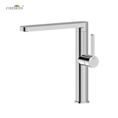 China Metered Brass Sink Faucets Smart Swivel Mixer Pull Down Chrome With Sprayer Kitchen Faucet for sale