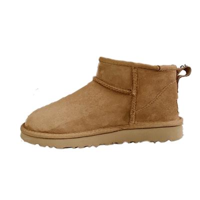 China 2021 Wholesale Round Fashion Ladies Sheepskin Boots For Women Winter Warm Outdoor Snow Boots for sale