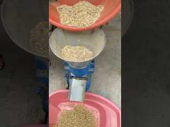 Small flat die home use animal fodder making machine