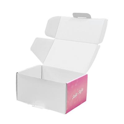 China Custom Printed Paper Packaging Corrugated Shipping Boxes for Clothing and Candles for sale