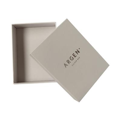 China luxury Lid And Base Box 157g Art Paper 1000g Cardboard White Jewelry Packaging Box for sale