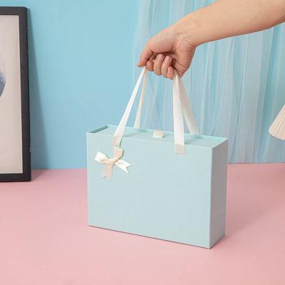 China Recyclable Custom Logo Luxury Rigid Pull Out Clothing Packaging T-shirt Clothes Paper Drawer Garment Box for sale