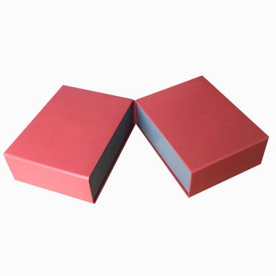 China Custom Order Accepted Magnetic Flap Box for Folding Cardboard Clothing Packaging for sale