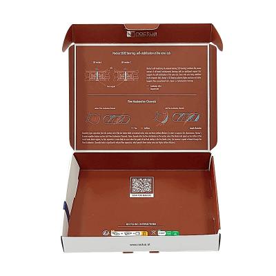 China Certificate Custom Small Batch Hard Three Layer Corrugated Mailer Box Shipping Box For Underwear Clothing Garment Packaging for sale