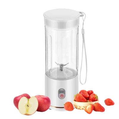 China Household Fruit Extractor BPA Free Personal Mini Portable Electric Blender USB Juicing Machine Smoothie Juicer Rechargeable Blender for sale