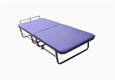 China Single Metal Roll Away Portable Folding Bed with Wheels , Iron Frame and Sponge Mattress for sale