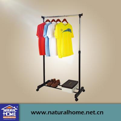 China Single Pole Portable Mobile Clothes Drying Racks with Wheels , Metal Clothes Hanger for sale