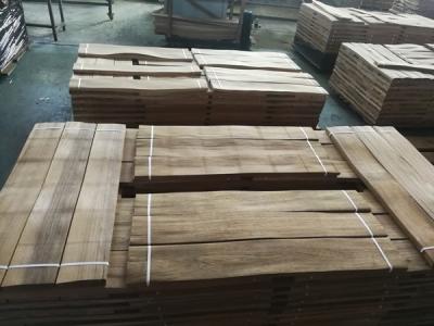 China 0.5mm Natural Burma Teak Veneer for Engineered Wood Flooring  Usage for sale