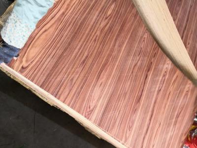 China 0.5mm Crown Cut Santos Veneered Plywood for Cabinet/Furniture Usage for sale