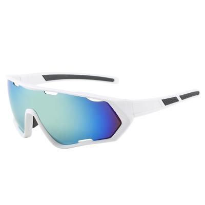 China Fashion sunglasses sport UV sunglasses in fashion Europe designs sunglass small moq are supported ELGZ for sale