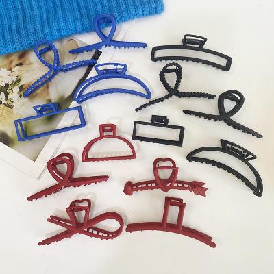 China 2022 New South Korea Black Hair Clip Metal Grip Red Blue Shark Clip Back Head Hair Back Party For Women Girls for sale