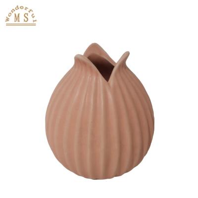 China Minimalist Ceramic Home Decoration Small Flower Vase Table Top Modern Style Gift Handwork for sale