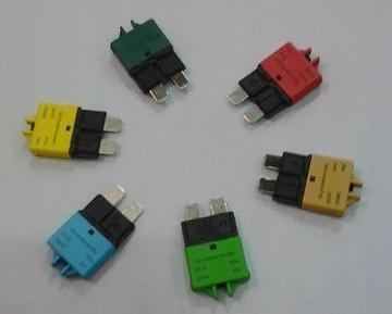 China OEM Bimetal Temperature Switch Normal Closed Circuit Breaker 15A For TV Protected for sale