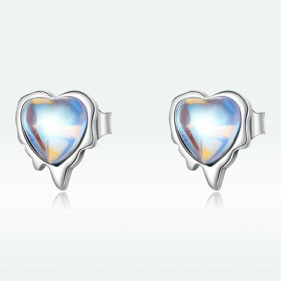 China Wholesale Hot Sale 925 Sterling Silver Fashion Heart Moonstone Stud Earrings Friendly Materials For Women Jewelry Making for sale