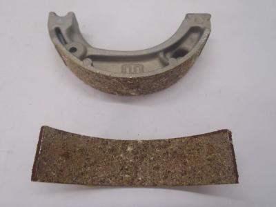 China Motorcycle Brake Shoe CDI125 C90 NEW for sale