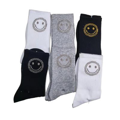 China Wholesale Cheap Price Athletic Mens Cotton Sports Socks Medium Tube Men's Socks for sale