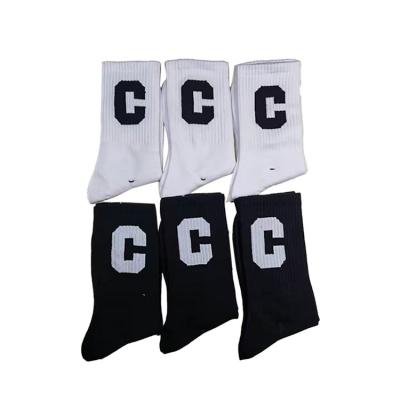 China Athletic Sock Basketball Sports Mens Sports Tube Hogs Thick Mens Classic Socks for sale