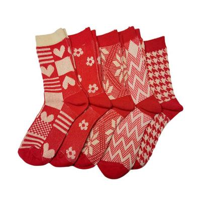 China Cotton 83% 14.8% 2.2% Polyester Fiber Spandex Most Hot Red Women Christmas Ladies Socks Popular Ladies Socks for sale